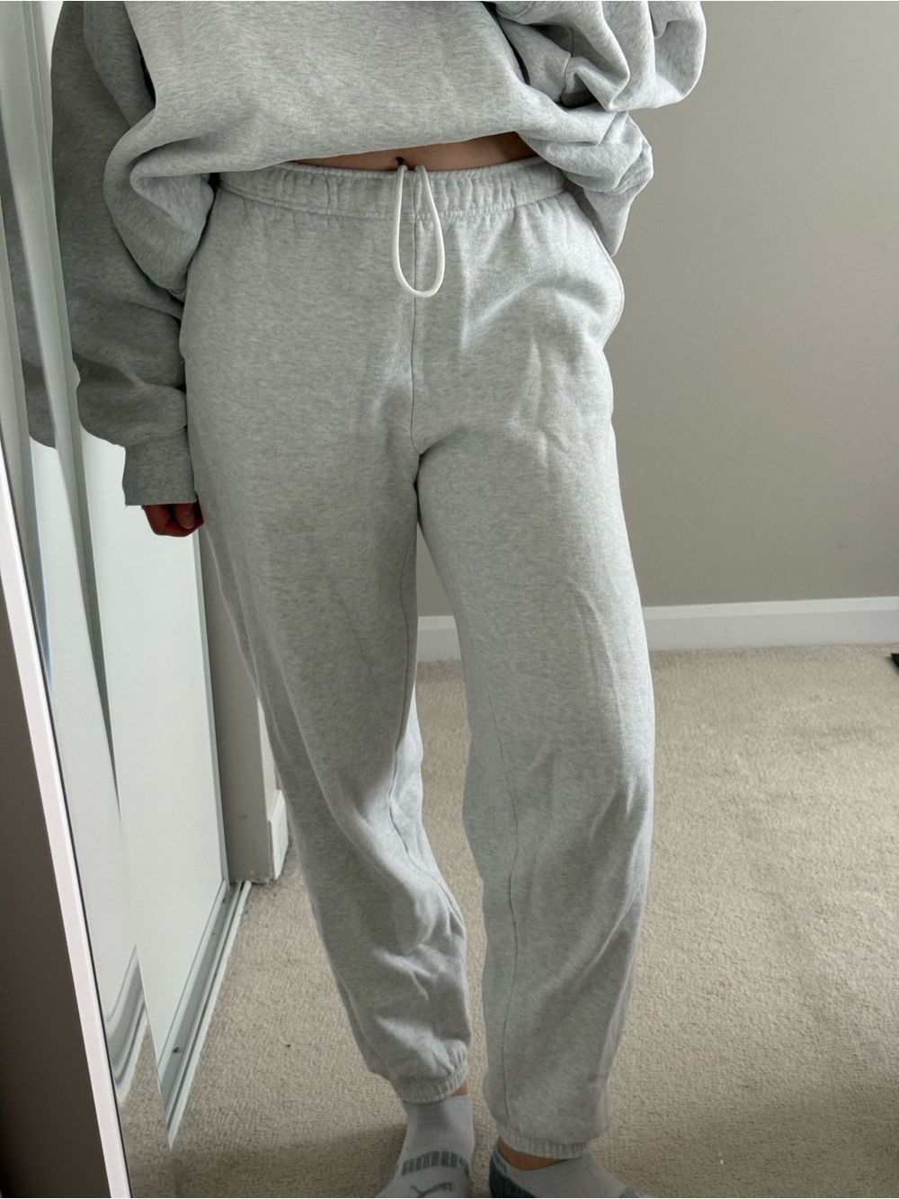 TNA Light Heather Gray sweatpants - Picture 3 of 5